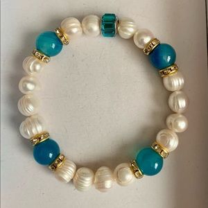 Handmade Pearl and Blue Stripe Agate Bracelet
